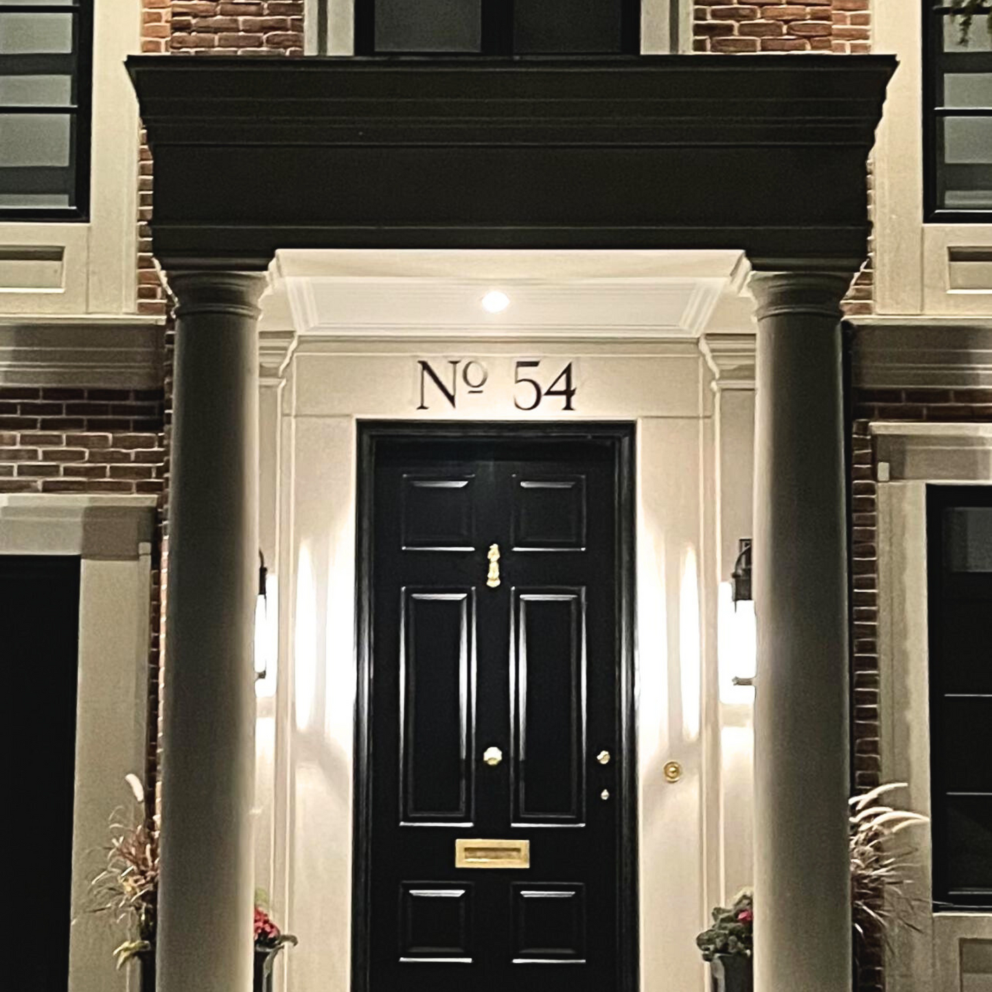 8 inch ROMAN SERIF house numbers for modern address signs