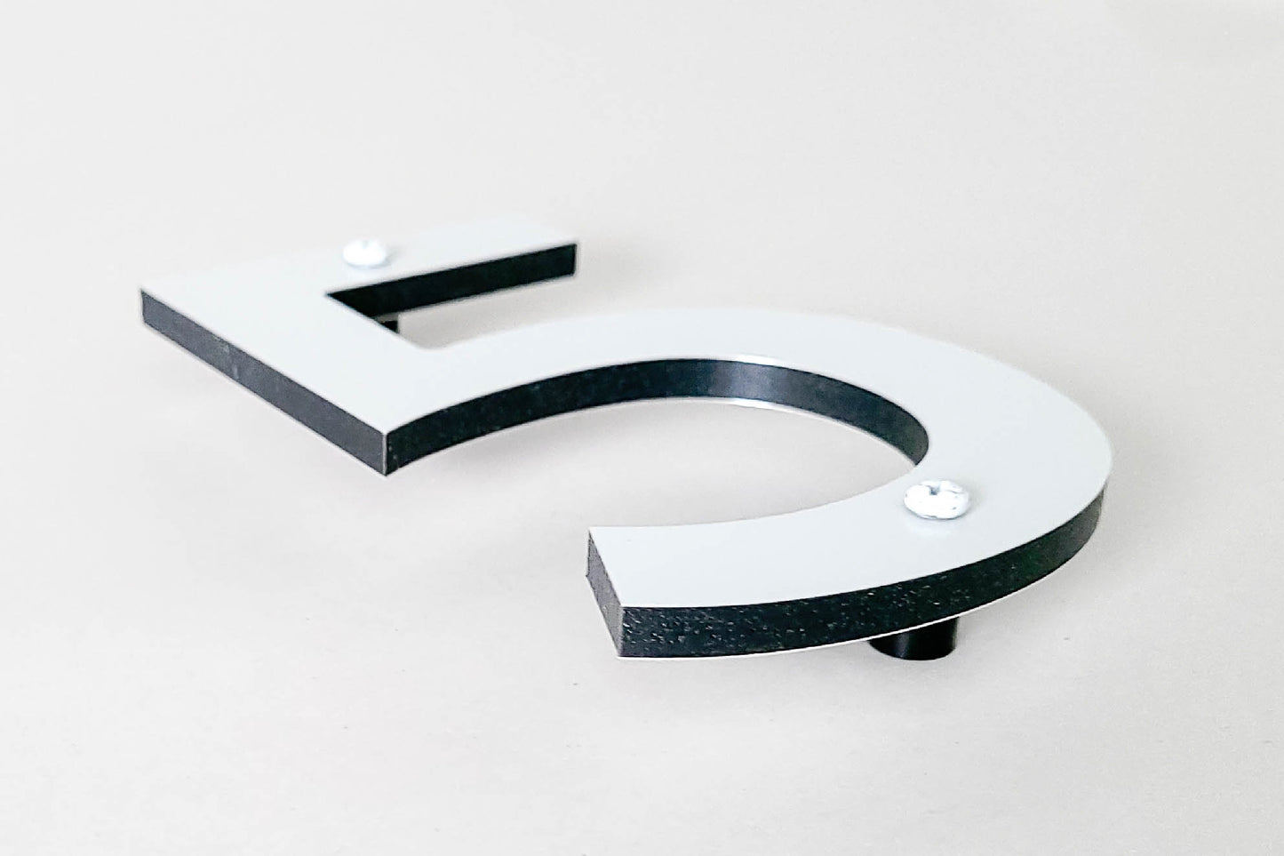 CLASSIC MODERN white house numbers and letters for address signs
