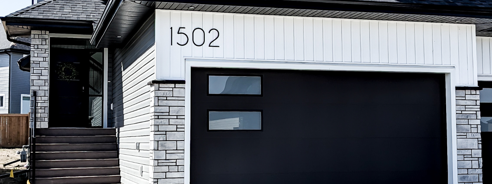 THIN MODERN house numbers and letters for the perfect finishing touch for a modern home or business exterior.